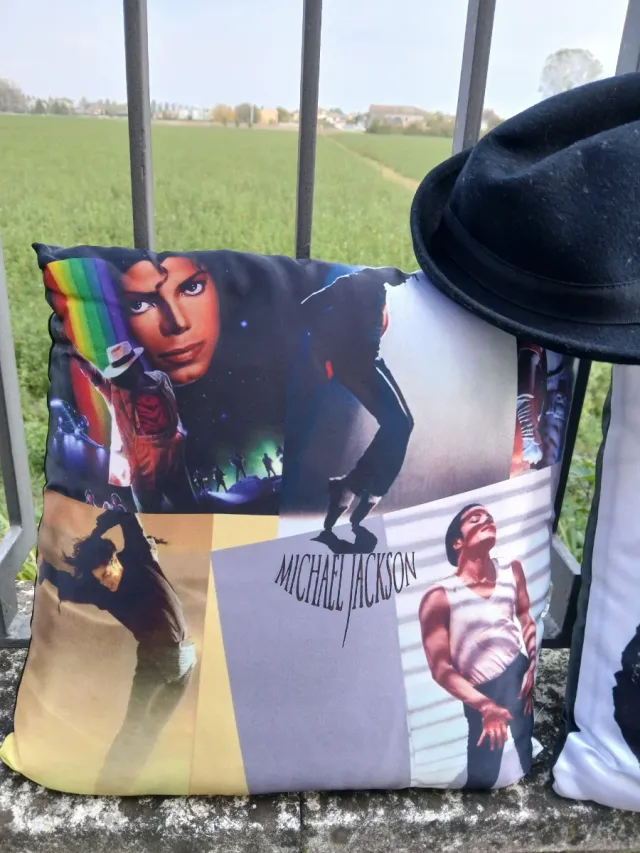 Cuscini Michael Jackson anni 2000