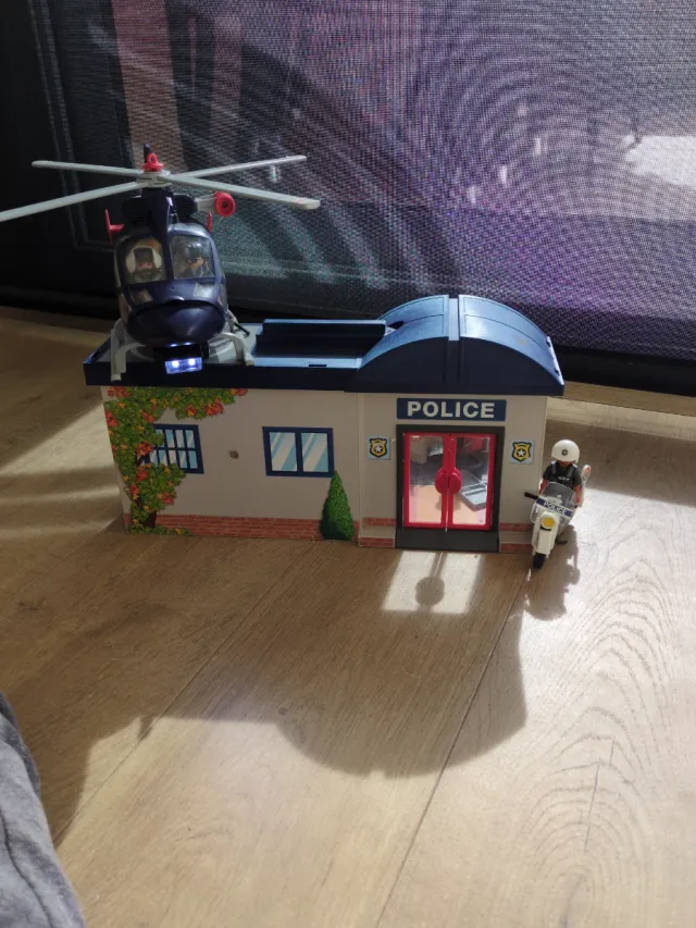 Playmobil Comisaría Helicóptero y Moto