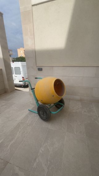 Hormigonera Imer Iberica Rollbeta 136L