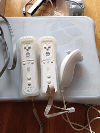 Consola Nintendo Wii Blanca + Accesorios