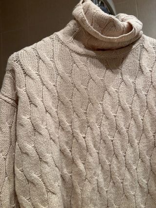 Jersey Zara Beige Cuello Alto Trenzado