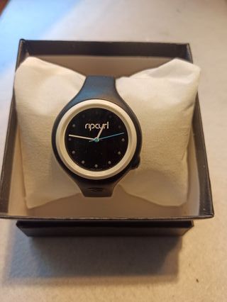 Reloj Rip Curl Negro y Blanco de mujer waterproof