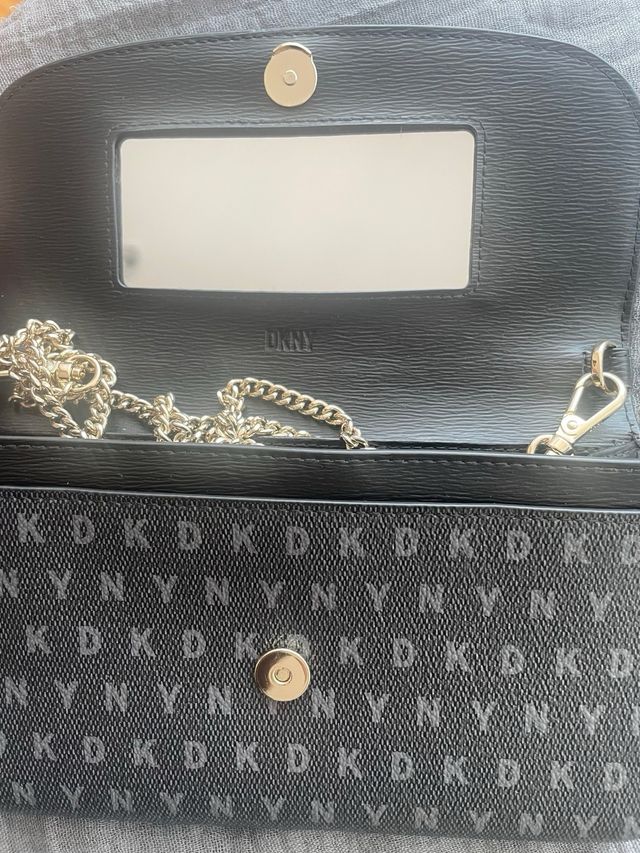 Bolso DKNY Negro y Gris Cadena Dorada