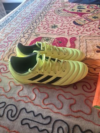 Botas de fútbol Adidas Copa 38.5 regalo peto Joma.