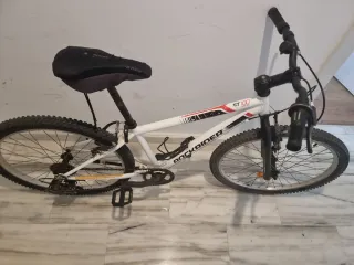 Bicicleta Rockrider para niños 
