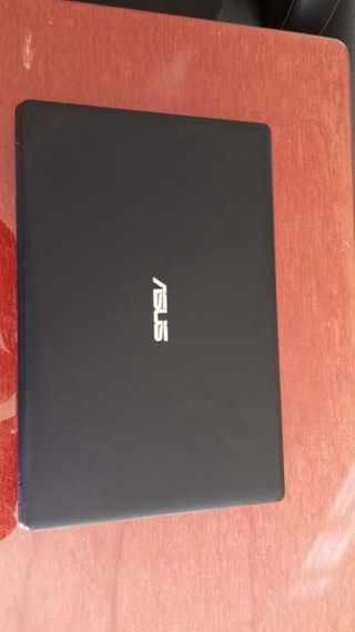 Ordenador portátil ASUS negro