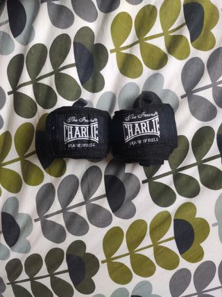 Guantes Boxeo Arrow 12oz + Vendas Charlie