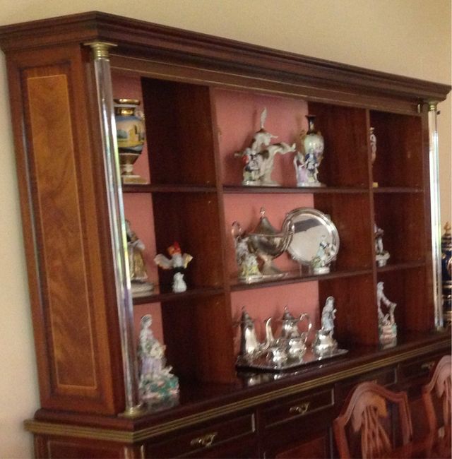 Vitrina Herrainz Madera y Cristal caoba,luces y ..