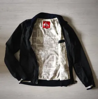 Cazadora Quiksilver Negra Talla S