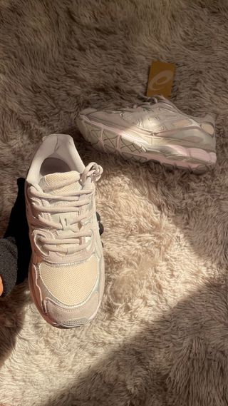 Asics Gel NYC Talla 45 Blanco/Plata