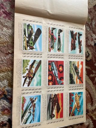 Álbum de Cromos Armas Maga