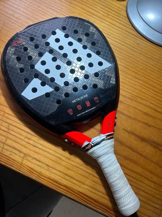 Pala Pádel Adidas Metalbone