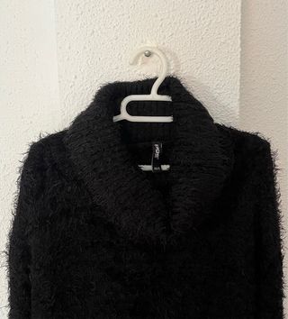 Jersey negro pelitos 
