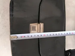 Cartera de trabajo negra