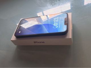 iPhone 13 azul navy
