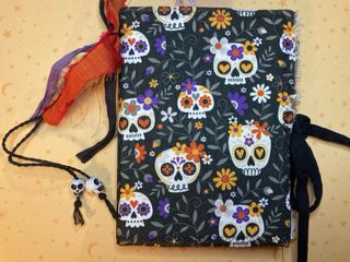 Libreta Día de Muertos Halloween y 2 Bolis