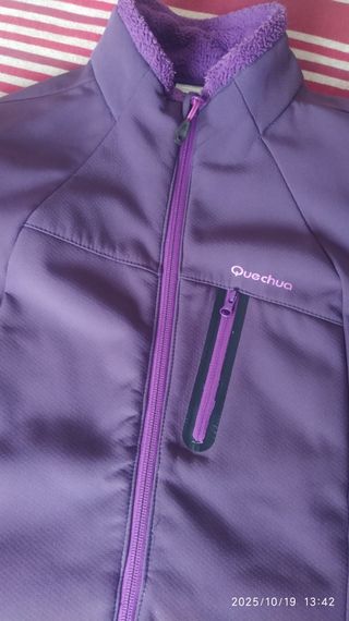 Cazadora Quechua morada
