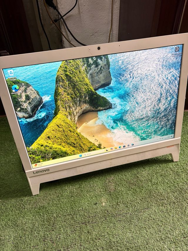 Ordenador Lenovo AIO AMD 1TB HDD Windows 11