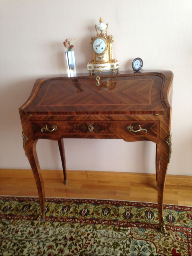 Escritorio Isabelino Marquetería Bronce