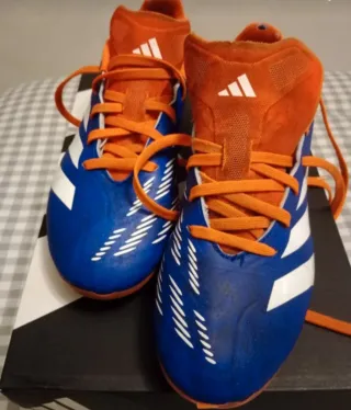 Botas de fútbol Adidas seminuevas talla 39