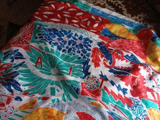 Pañuelo estampado multicolor 100% silk