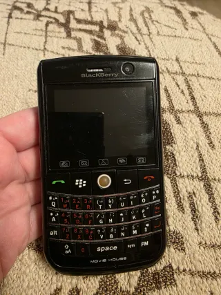 BlackBerry Bold Curve telefono cellulare