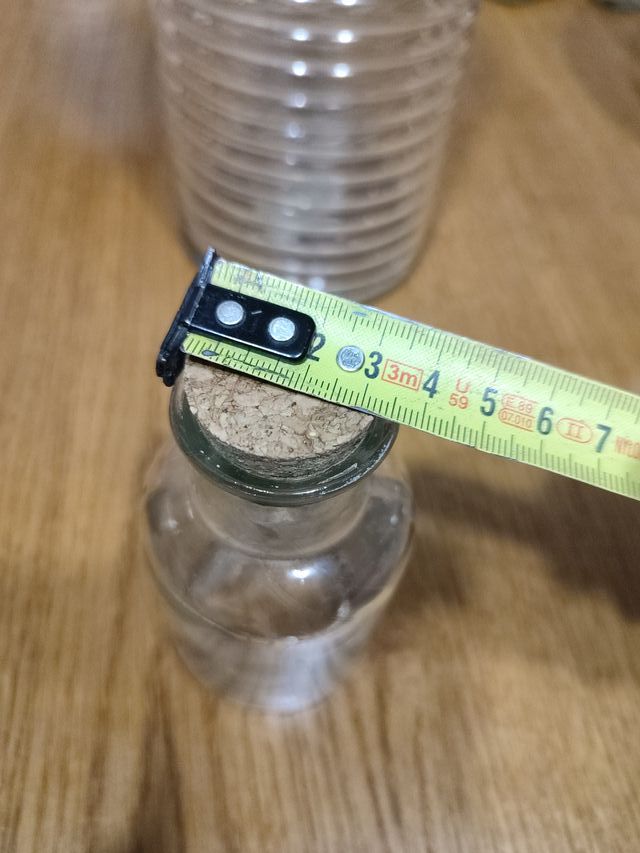 Tarro de cristal pequeño con corcho