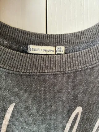 Jersey gris con estampado Hello Paris