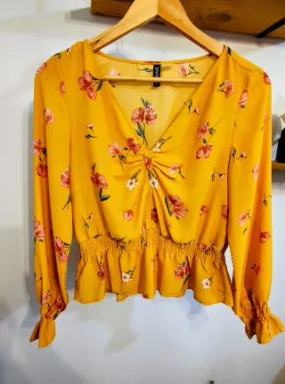 Blusa H&M floral amarilla manga larga