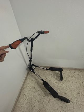 Scooter para mover cadera.