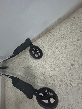Scooter para mover cadera.