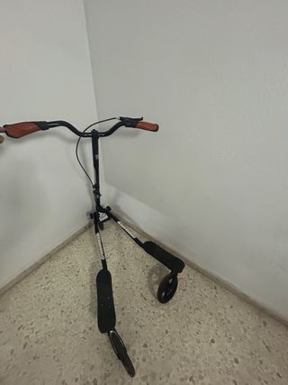 Scooter para mover cadera.