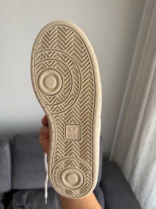 Zapatillas VEJA Campo – Blancas y Negras (Unisex)