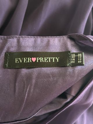 Vestido de fiesta morado y dorado, corte imperio. 