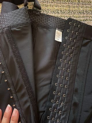 Faja Moldeadora Negra Talla M Sin Costuras