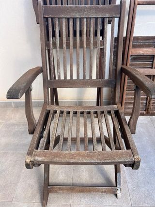 Mesa y 2 sillas de madera para jardín