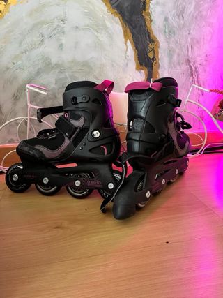 Patines con bolsa, protecciones y casco