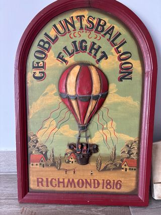 Cuadro y perchero decorativo