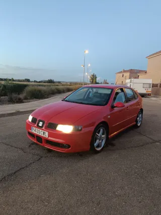 Seat Leon FR 1M (UNICO DUEÑO)
