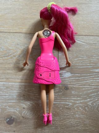 Barbie Victoria arcobaleno