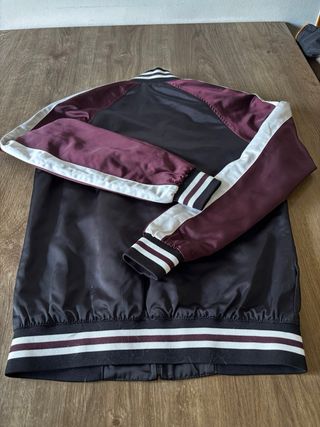 Chaqueta Zara Raso Negra y Granate talla S