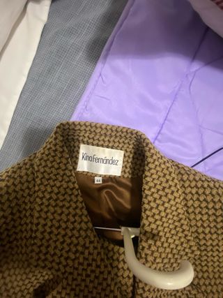 Conjunto Kina Fernández americana y falda cuadros
