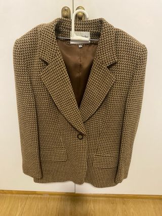 Conjunto Kina Fernández americana y falda cuadros