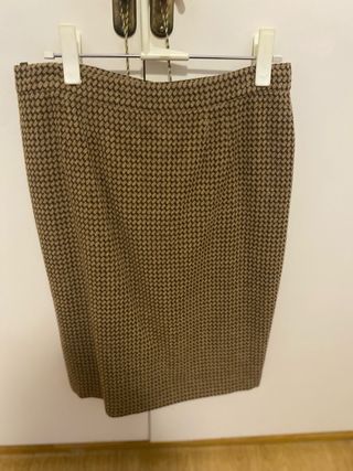 Conjunto Kina Fernández americana y falda cuadros