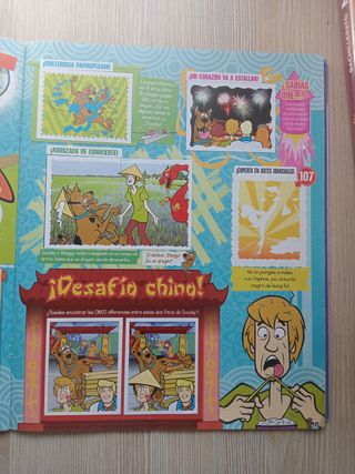 Álbum de cromos Scooby-Doo ¡Vuelta al Mundo!