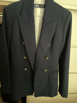 Americana Zara azul marino talla XS