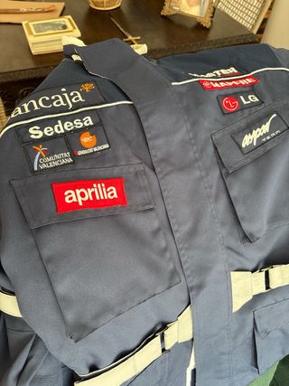 Chaqueta de moto ligera usada solamente dos veces