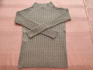 Jersey beige de ochos cuello cisne