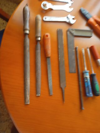 Lote de herramientas manuales