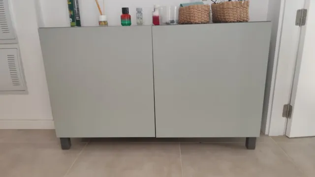 Mueble Besta gris y verde agua